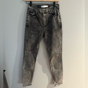 Women’s Garage black skinny jeans